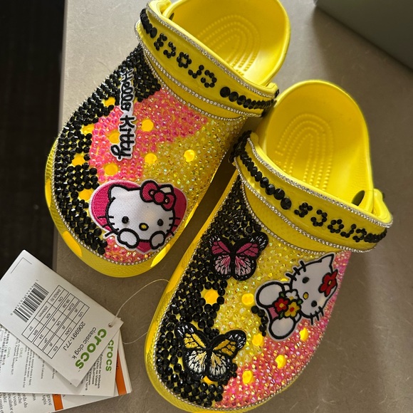 CROCS Other - CROCS Kids Slippers - Yellow and Pink with Hello Kitty